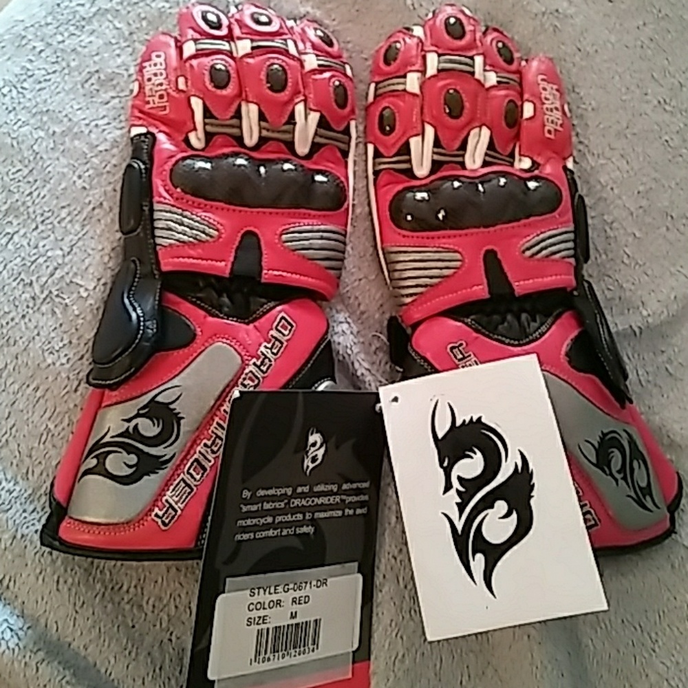 Motorcycle / racing protective padded gloves.  Siz